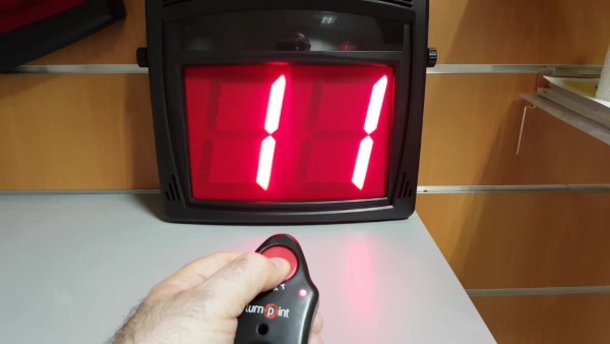 come modificare il codice dei display eliminacode serie td04 td4 td2 e radiocomandotx